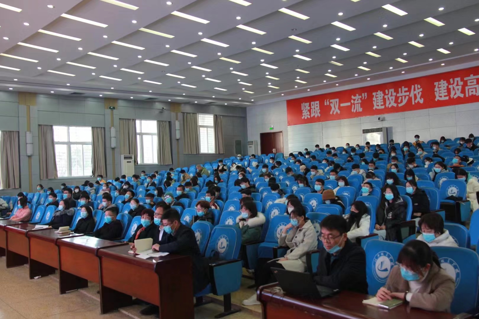 英国上市公司365