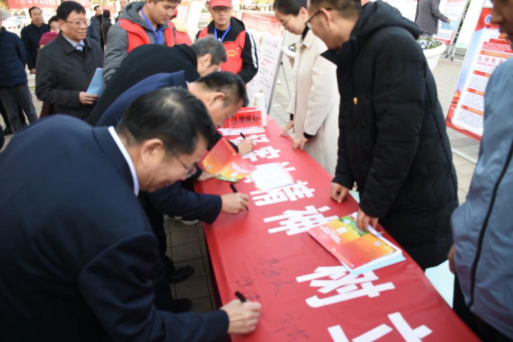 英国上市公司365