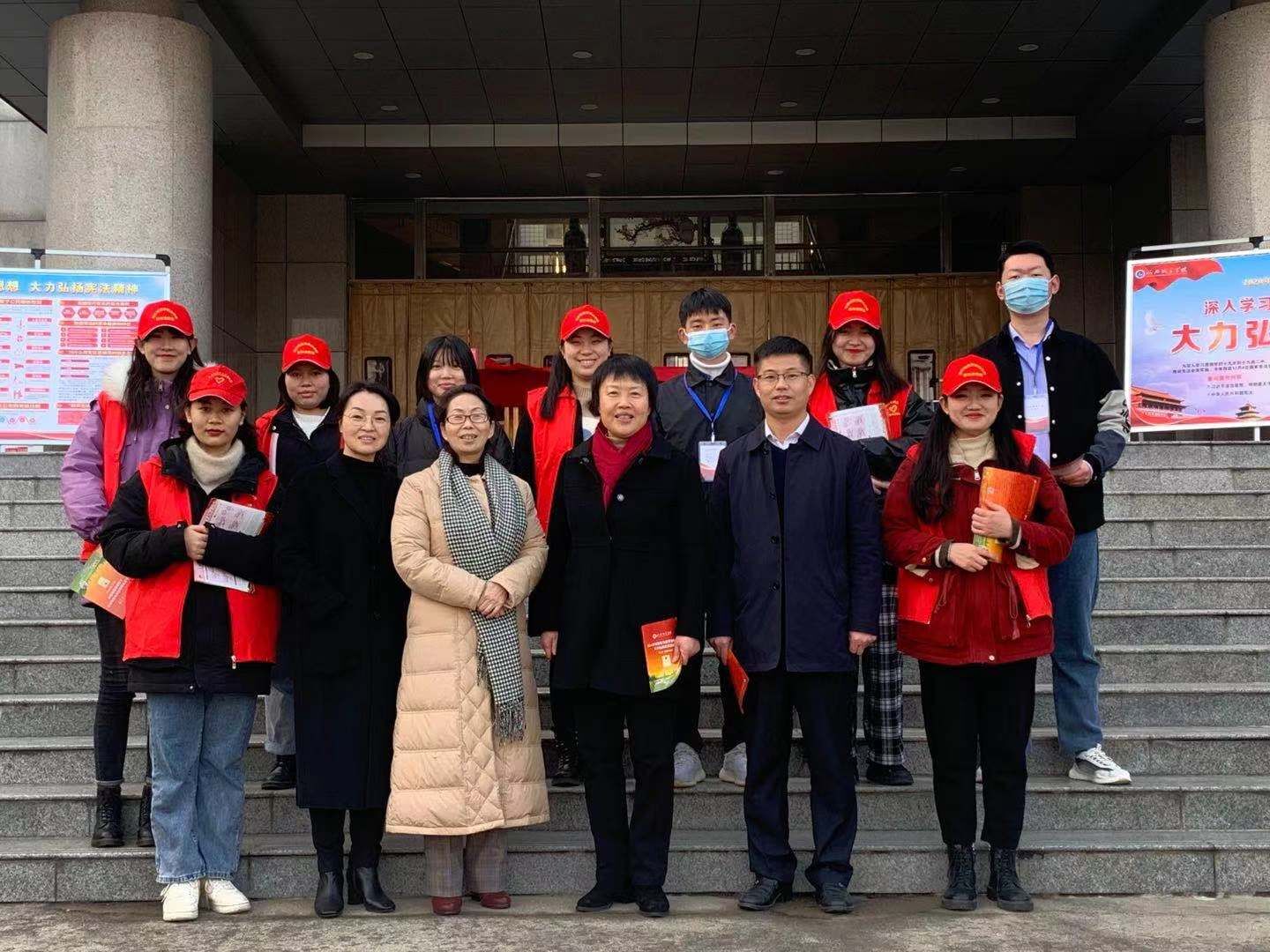 英国上市公司365